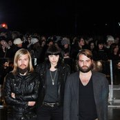 Band Of Skulls - List pictures