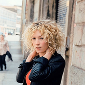 Beth Rowley - List pictures