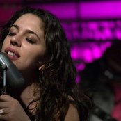 Luisa Maita - List pictures