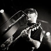 Aaron Lewis - List pictures