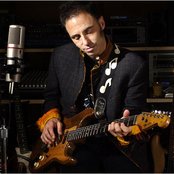 Nils Lofgren - List pictures