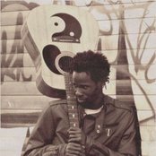 Enzo Ikah - List pictures