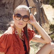 Jana Kramer - List pictures