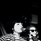 Lulu And The Lampshades - List pictures