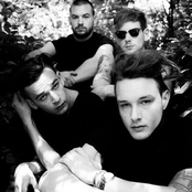 The 1975 - List pictures