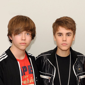 Ian Thomas - List pictures