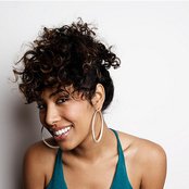 Nikki Jean - List pictures