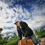 Cheek - List pictures