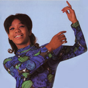 Sugar Pie Desanto - List pictures