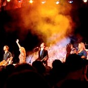 Hillsong Worship - List pictures