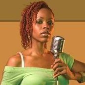 Aisha - List pictures