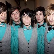 Family Force 5 - List pictures