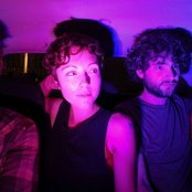 Polica - List pictures