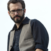 Tony Lucca - List pictures