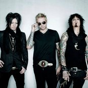 Sixx: A.m. - List pictures