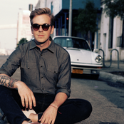 Greg Holden - List pictures