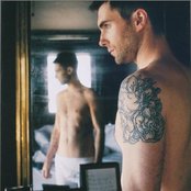 Adam Levine - List pictures