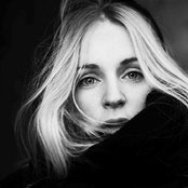 Agnes Obel - List pictures