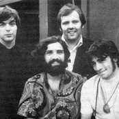 Young Rascals - List pictures