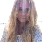 Alli Simpson - List pictures