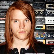 Aaron Gillespie - List pictures