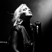 Emika - List pictures