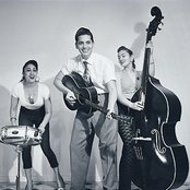 Kitty, Daisy And Lewis - List pictures