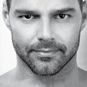 Ricky Martin - List pictures