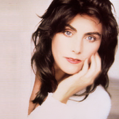 Laura Branigan - List pictures