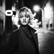 Bertie Blackman - List pictures