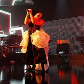 The Gift - List pictures