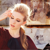 Brooke White - List pictures