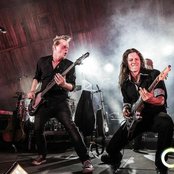 Green Carnation - List pictures