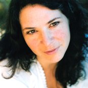 Kris Delmhorst - List pictures