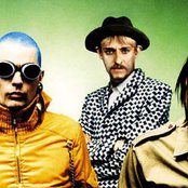 Sort Sol - List pictures