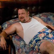 Larry The Cable Guy - List pictures