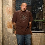 Aaron Lewis - List pictures