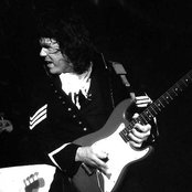 Moore Gary - List pictures