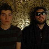 Small Black - List pictures