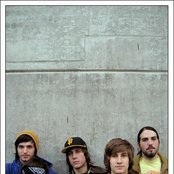 Heavy Heavy Low Low - List pictures