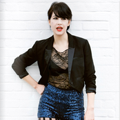 Dum Dum Girls - List pictures