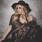 Marta Sanchez - List pictures