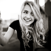 Katelyn Tarver - List pictures