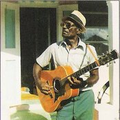 Joseph Spence - List pictures