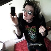 Dot Dot Curve - List pictures