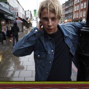 Tom Odell - List pictures