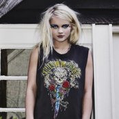 Daisy Dares You - List pictures