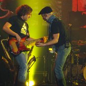 Fito Y Los Fitipaldis - List pictures