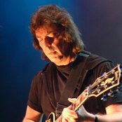 Steve Hackett - List pictures