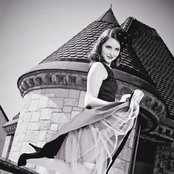 Maja Keuc - List pictures